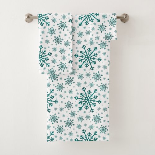 Emerald Green Christmas Snowflakes on Winter White Bath Towel Set