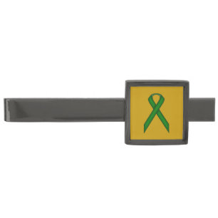Emerald Green Standard Ribbon by Kenneth Yoncich Gunmetal Finish Tie Clip