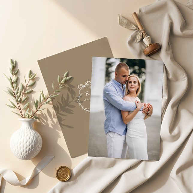 Engagement Photo Bow & Ribbon Monogram Wedding Invitation (Engagement Photo Bow & Ribbon Monogram Wedding Invitation)