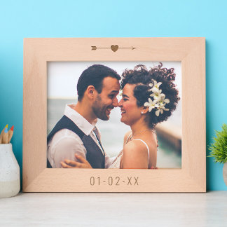 Engagement/Wedding Date Heart Arrow Horizontal Engraved Frames