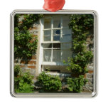 English Cottage I Charming Metal Ornament