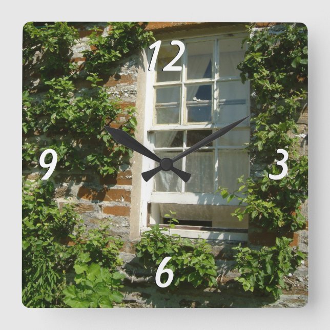 English Cottage I Charming Square Wall Clock (Front)