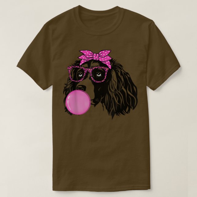 English Springer Spaniel with bubble gum bandana g T-Shirt (Design Front)