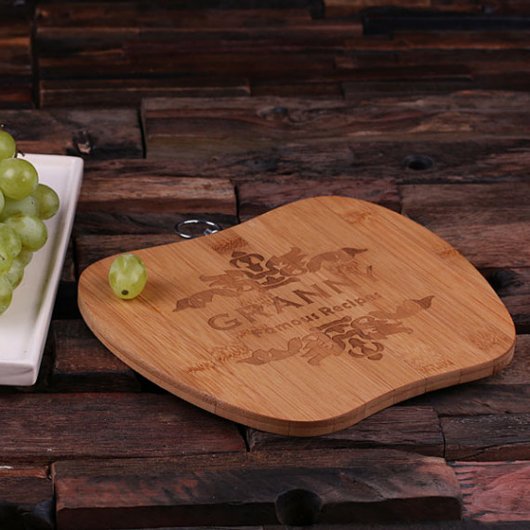 Engraved Apple Shaped Bamboo Cutting Board (3/4)