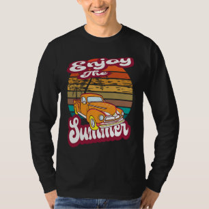 Enjoy The Summer Vibes Vacation Humorous Saying  1 T-Shirt