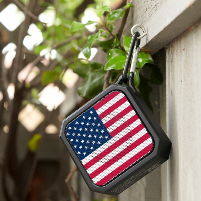 Enjoy Tunes with American Flag Bluetooth Speaker (Inisitu)