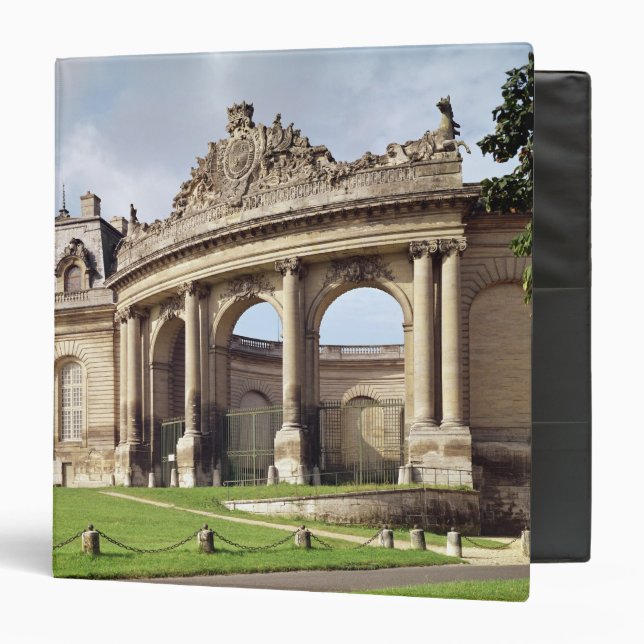 Entrance to the stables binder (Front/Inside)