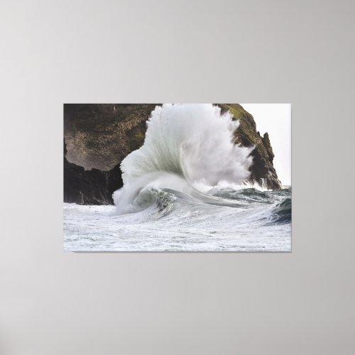 Epic Waves at Cape Disappointment WA State Canvas Print