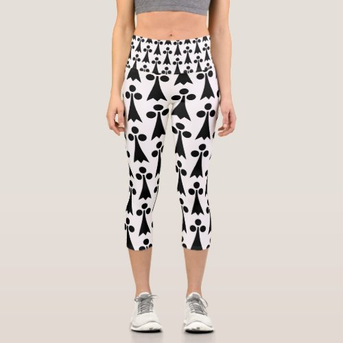 Ermine Pattern Medieval Pattern Black on White Capri Leggings