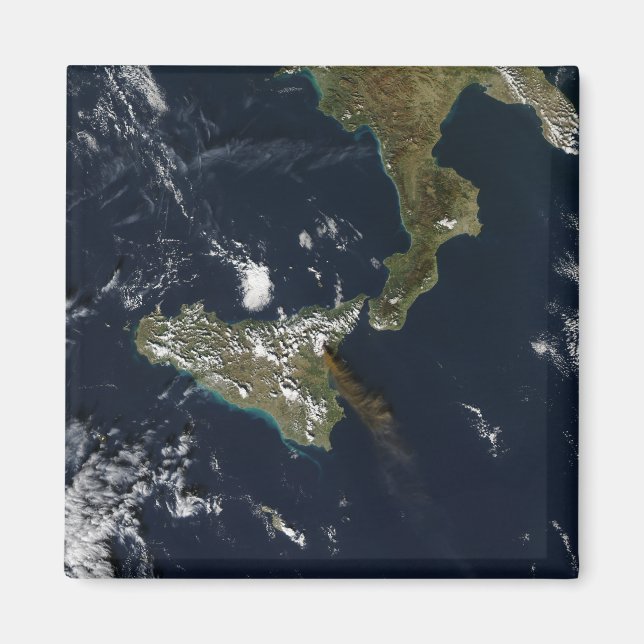 Eruption of Mt Etna in Sicily Magnet (Front)