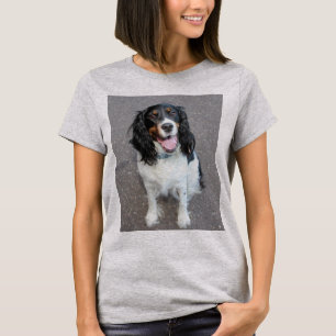 ess bwt sitting T-Shirt