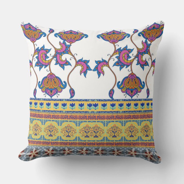 Estampa Indiana Throw Pillow (Front)