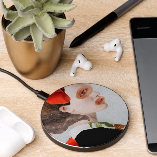 Ester in Kimono -  Wireless Charger (Desk 2)
