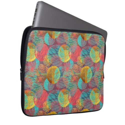 Ethereal Golden Blossoms _ Seamless Floral Harmony Laptop Sleeve