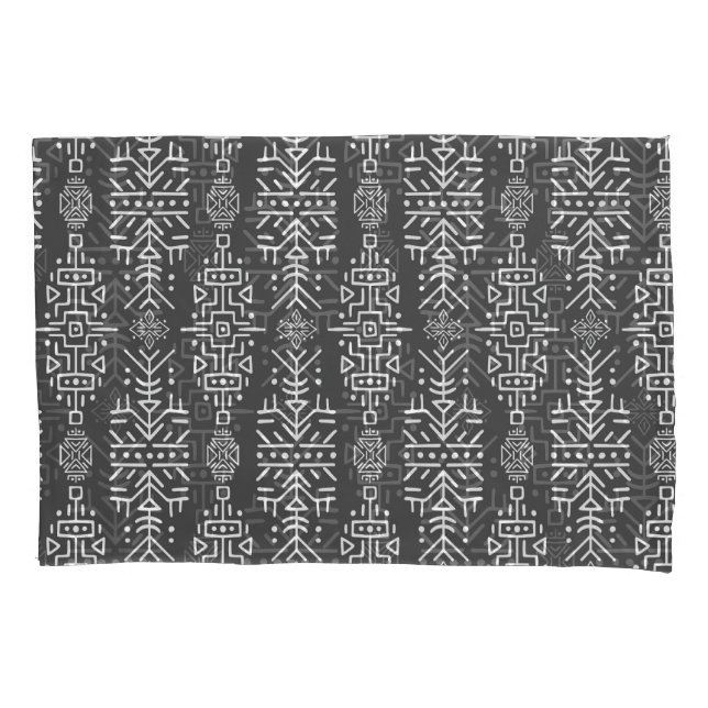 Ethnic Boho Chic: Seamless Tribal Design Pillow Case (Front)