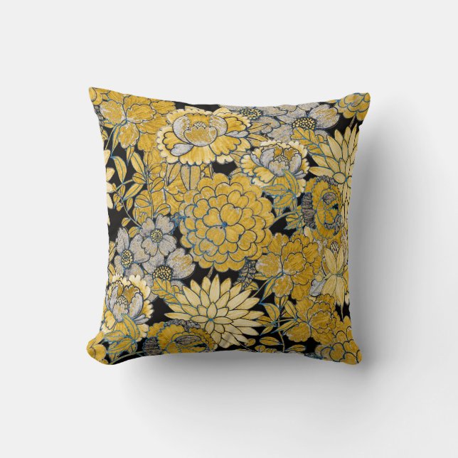 Ethnic Floral: Creative Paisley Texture. Throw Pillow (Front)
