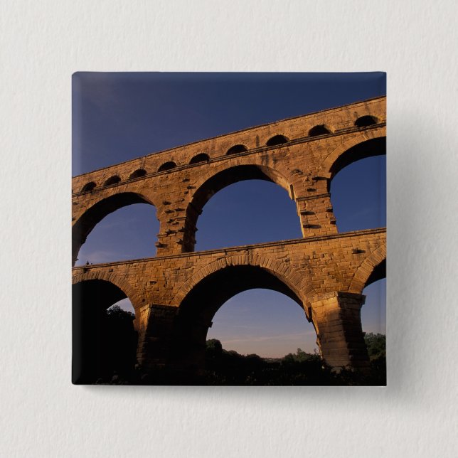 EU, France, Provence, Gard, Pont du Gard. 4 Button (Front)
