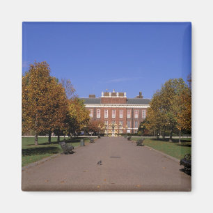 Europe, England, London. Kensington Palace in Magnet