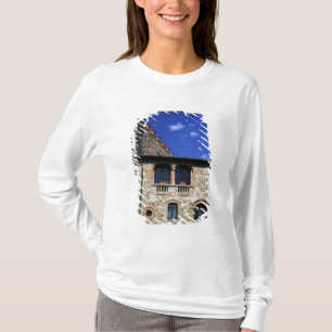 Europe, Italy, Umbria, Chianti, Montebenichi. T-Shirt