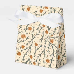 Evergreen Kisses Under the Mistletoe Gift Box