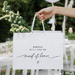 EVERLEIGH Minimalist Maid of Honor Gift Bag<br><div class="desc">Everleigh Collection - a stunning and minimalist collection that features a modern calligraphy font that is both chic and stylish. This collection offers a timeless and elegant design that is perfect for any event, from weddings to baby showers and everything in between. Embrace the elegance and sophistication of the Everleigh...</div>