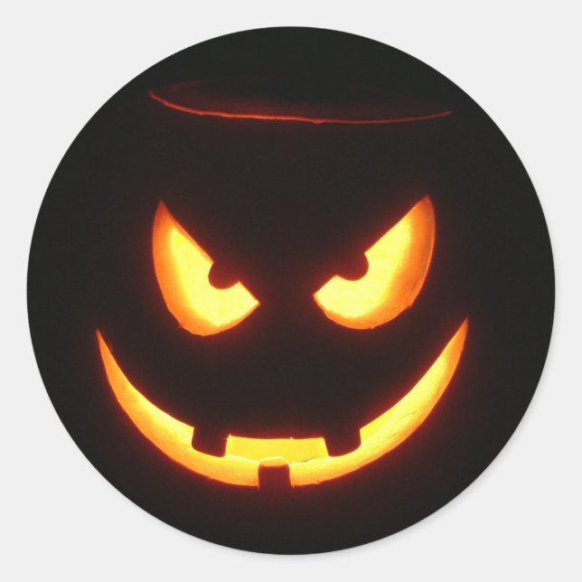 Evil grinning Halloween Pumpkin Face Classic Round Sticker (Front)