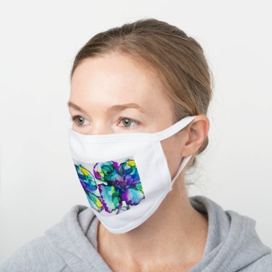 EXPRESS YOURSELF Purple Flower Power Face Mask (Angled)