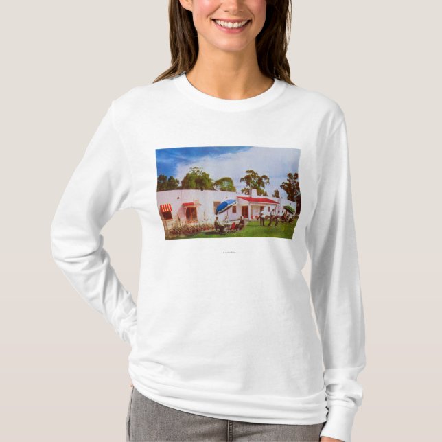 Exterior View of Los Serranos Golf & Country T-Shirt (Front)