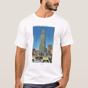 Exterior View of RCA Bldg, Rockefeller Center T-Shirt