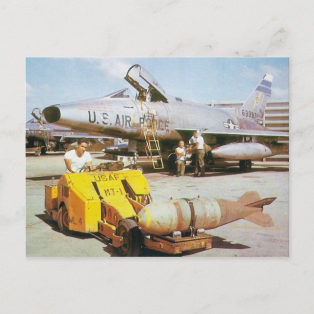 F-100 Super Sabre Postcard (Front)