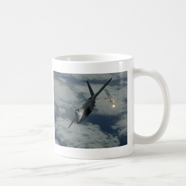 F-22 COFFEE MUG (Right)