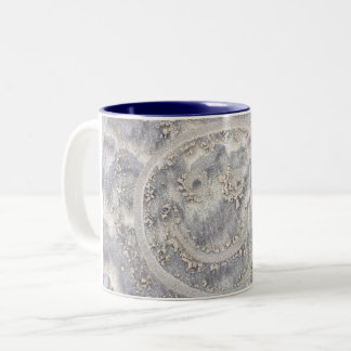 face in the sand beach drawing happy mug