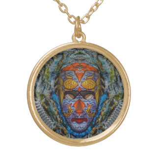 Face trailer. gold plated necklace