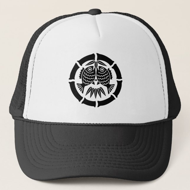 Facing sea breams A in bamboo circle Trucker Hat (Front)