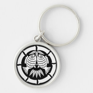Facing sea breams B in bamboo circle Keychain