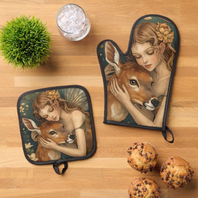 Faerie Embrace-Nature's tender heart Oven Mitt & Pot Holder Set (Top Down)