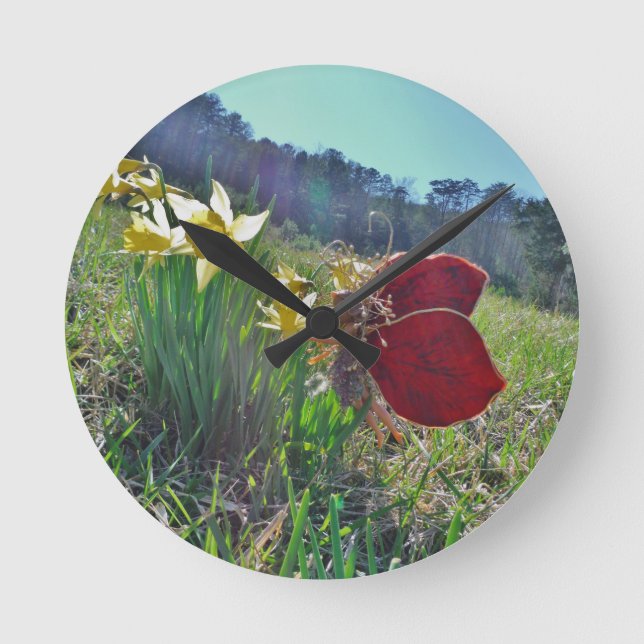 Fairy and yellow flowers round clock (Front)