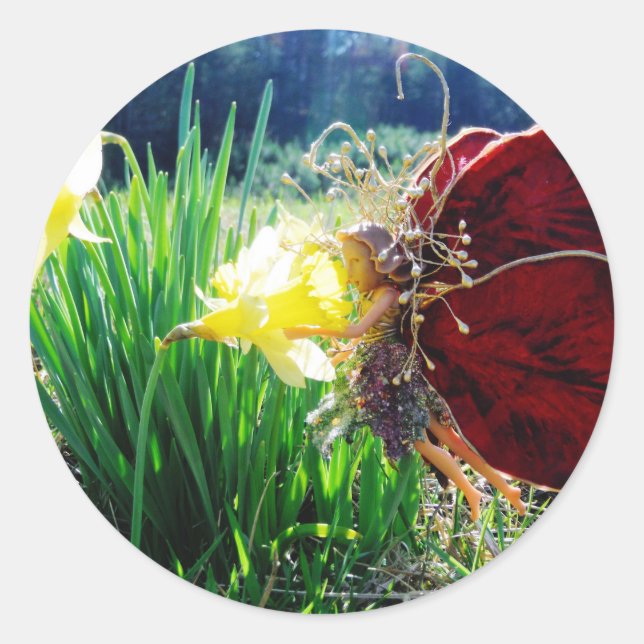 Fairy in the Daffodils Classic Round Sticker (Front)