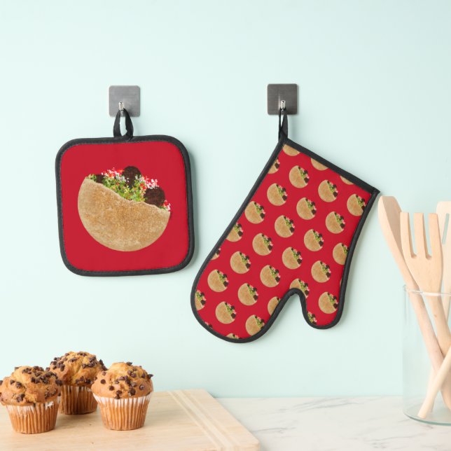 Falafel Sandwich Oven Mitt & Pot Holder Set (Insitu(Hanging))