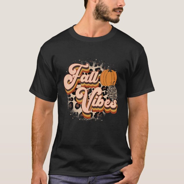 Fall Vibes Retro Leopard Pumpkin Thanksgiving Men  T-Shirt (Front)
