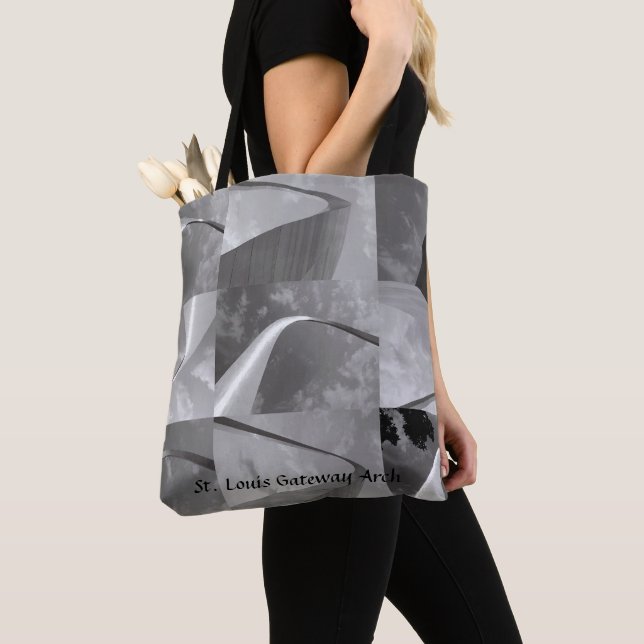 Famed Gateway to the West St Louis Arch Tote Bag (Close Up)