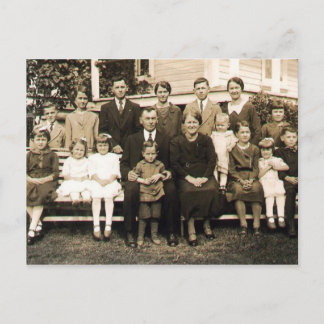 Famille Beaumont Postcard