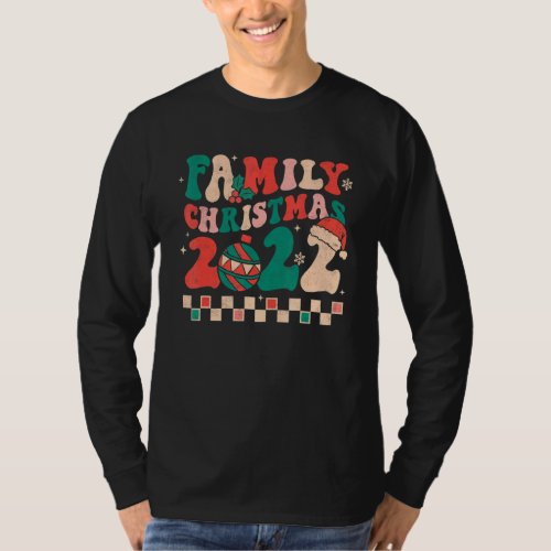 Family Christmas 2022 Groovy Retro Xmas Happy Holi T_Shirt