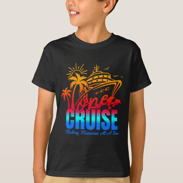 Family Cruise 2026 I Love It When We're Cruisin' T T-Shirt (Front)