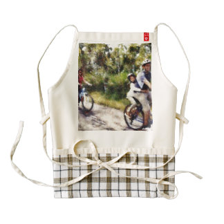 Family enjoying a cycle ride zazzle HEART apron