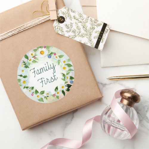 Family First Circle of Daisies