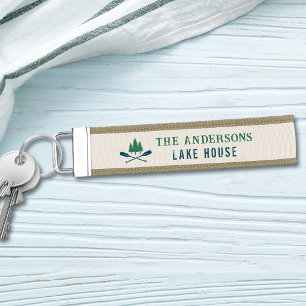 Family Lake House Modern Rustic Boat Oar Pine Tree Wrist Keychain