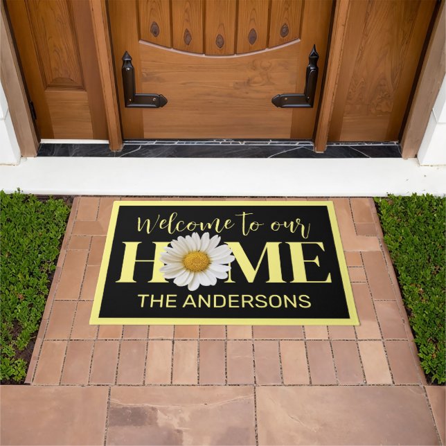 Family Name White Daisy Black and Yellow Welcome Doormat (Outdoor)