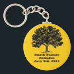 Family Reunion Keychain<br><div class="desc">Great souvenirs for your next family reunion. Use the customize button and edit the background color to change the color behind the tree.</div>