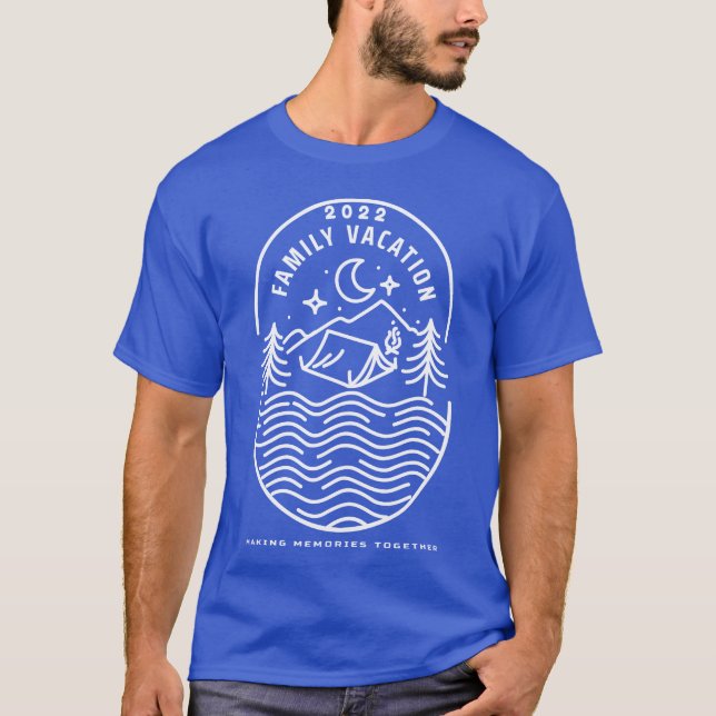 Family Vacation 2022 Camp Lake Night Stargazing re T-Shirt (Front)